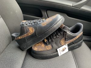 CUSTOM BLACK LV X 20 AIR FORCE 1
