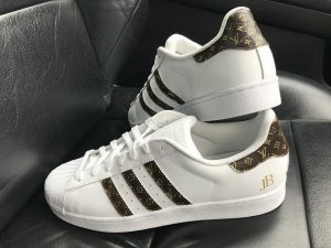 CUSTOM 18K GOLD LV SUPERSTAR