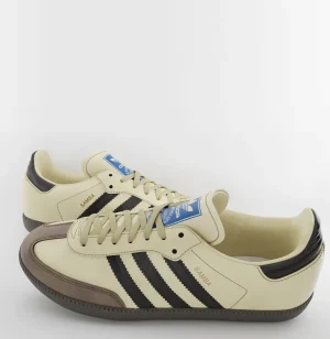 Custom coffee dye Adidas Sambas, custom adidas, custom, sneakers, derivation customs, custom shoes, customize shoes, create your own adidas, bespoke, cusomt samba,dye, cofee dye, brown, yellow