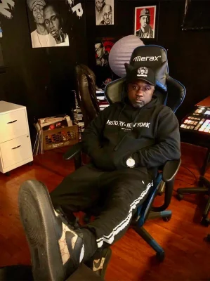 Mobb Deep wearing Derivation Customs custom shoes
